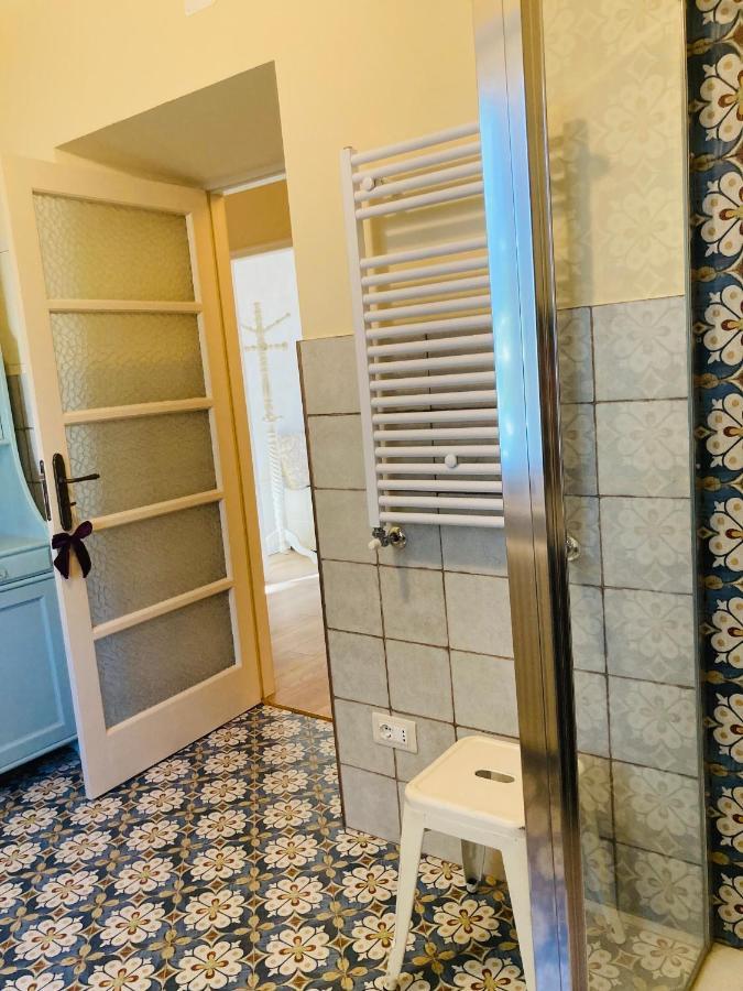 Manzoni37 Bed and Breakfast Νόβι Λίγκουρε Εξωτερικό φωτογραφία