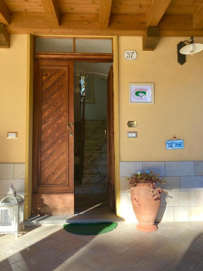 Manzoni37 Bed and Breakfast Νόβι Λίγκουρε Εξωτερικό φωτογραφία