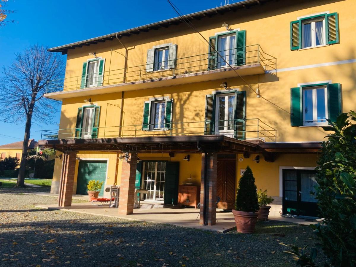 Manzoni37 Bed and Breakfast Νόβι Λίγκουρε Εξωτερικό φωτογραφία