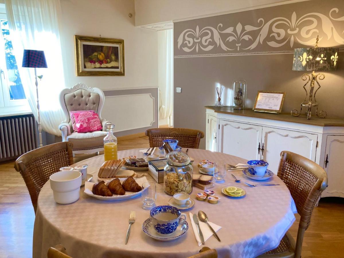 Manzoni37 Bed and Breakfast Νόβι Λίγκουρε Εξωτερικό φωτογραφία