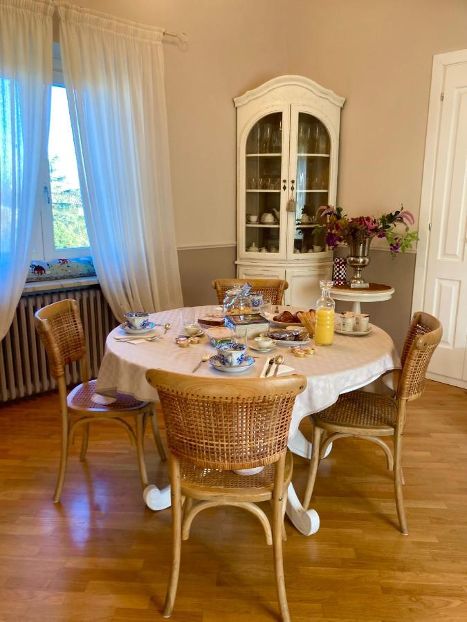 Manzoni37 Bed and Breakfast Νόβι Λίγκουρε Εξωτερικό φωτογραφία