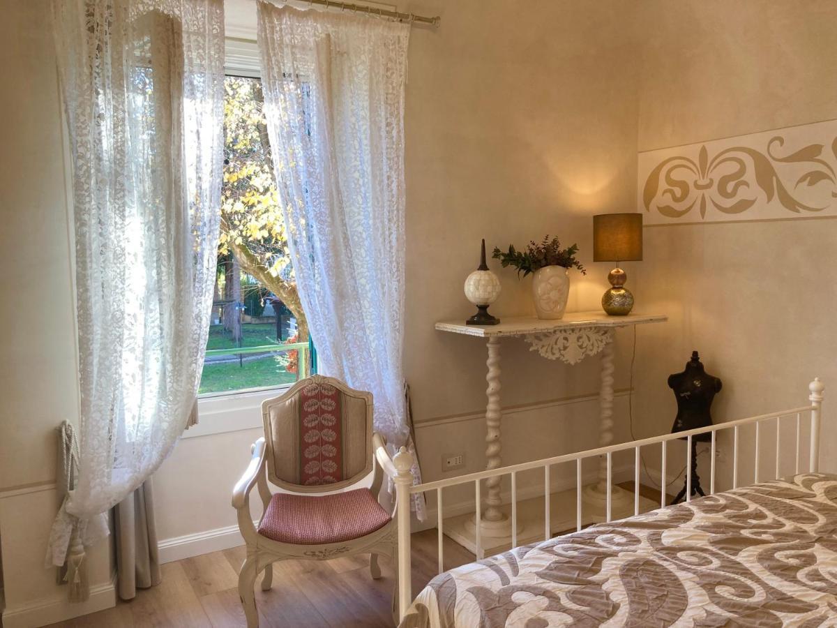 Manzoni37 Bed and Breakfast Νόβι Λίγκουρε Εξωτερικό φωτογραφία